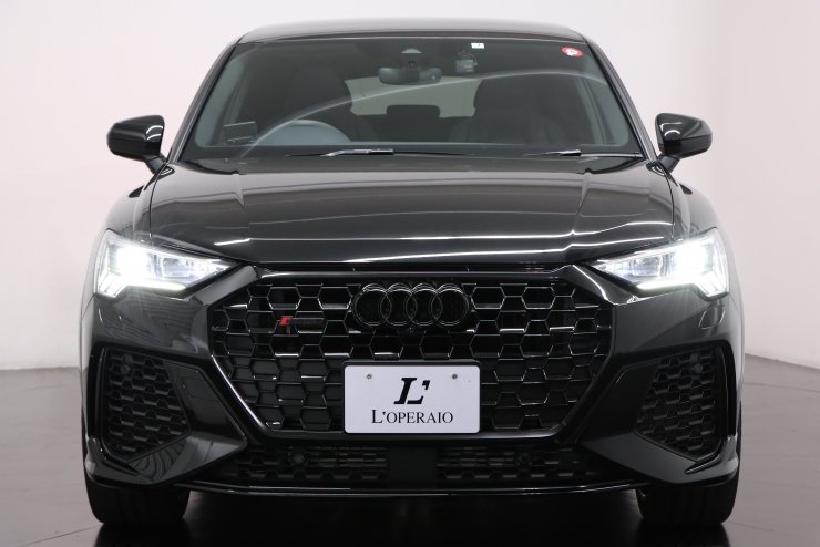 アウディ RS Q3スポーツバック 1オーナー パノラマサンルーフ RS