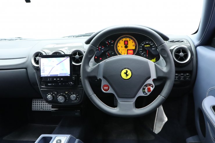 希少 モモ フェラーリ キャバリーノ 革 ハンドル 正規 中古品 Yahoo!オークション -「モモ キャバリーノ」の落札相場・落札価格