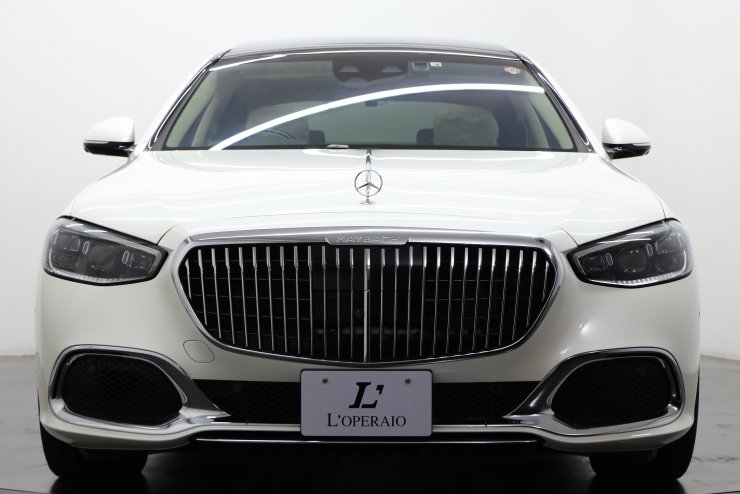 メルセデスベンツ マイバッハ S580 4MATIC 右ハンドル ドライバーズ