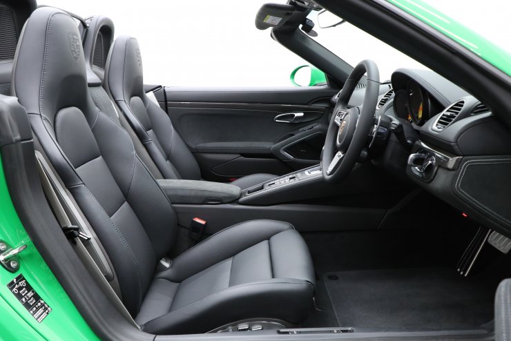 ポルシェ 718 Boxster GTS4.0 PDK 1オーナー OP総額約460万円 低