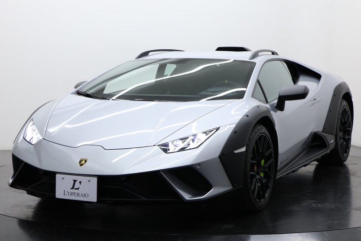 ランボルギーニ ウラカン STERRATO 世界1499台限定 1オーナー ブラック