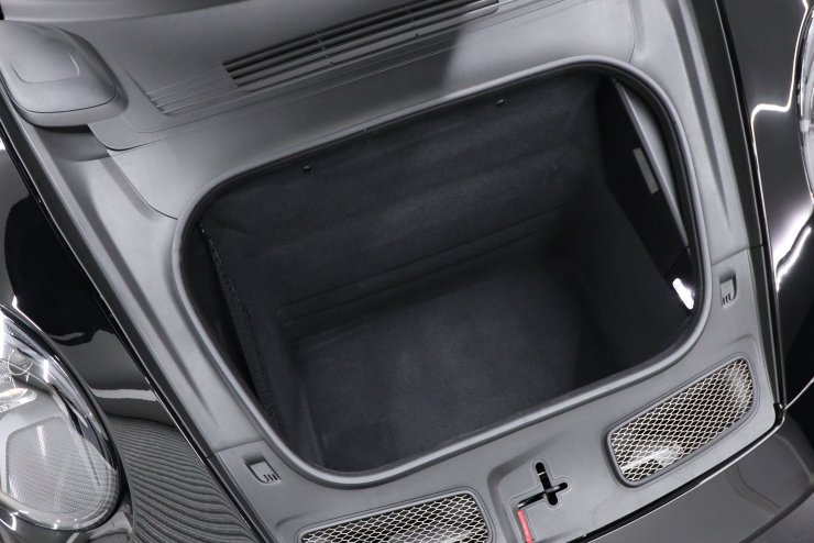 ポルシェ 911(Type992) GT3 6MT OP総額約609万円 クラブスポーツPKG