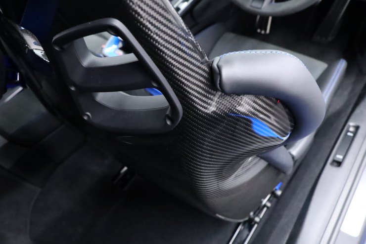 ポルシェ 911(Type992) GT3 6MT 1オーナー オプションカラー：シャーク