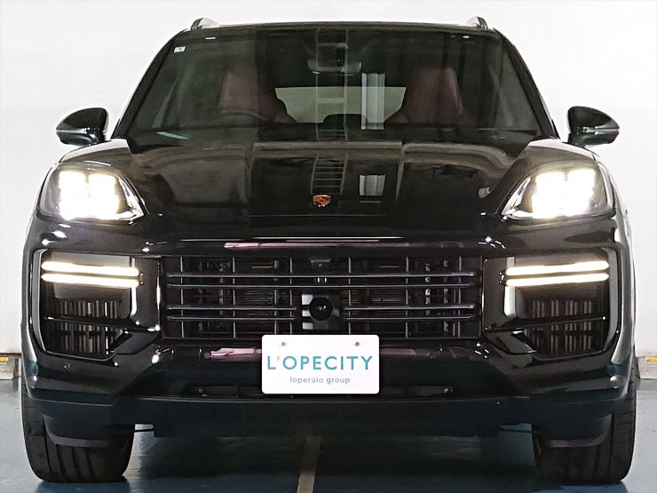 ポルシェ カイエン カイエン ターボ E-Hybrid OP総額約500万円 走行