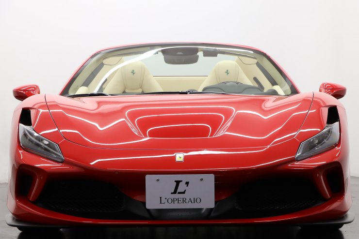 フェラーリ F8 Spider F1 DCT 1オーナー クレマレザー 20インチ鍛造