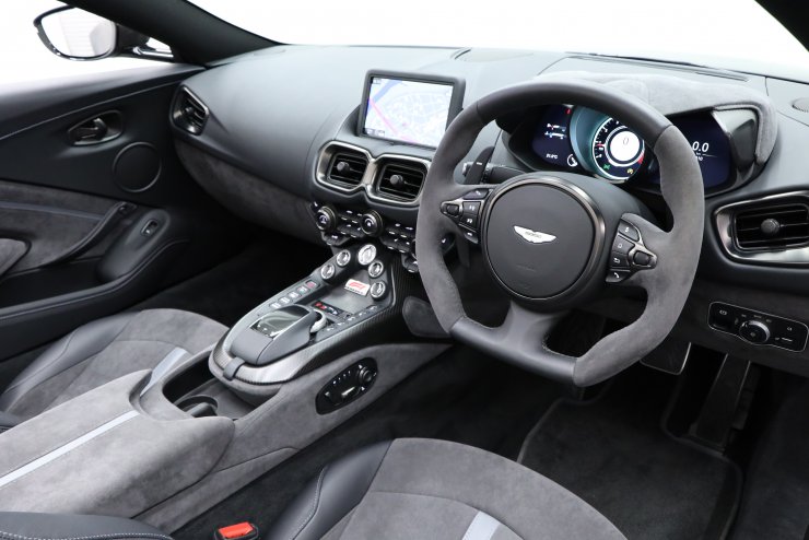 Beautiful is absolute | M.AUTO astonmartin STAFF BLOG