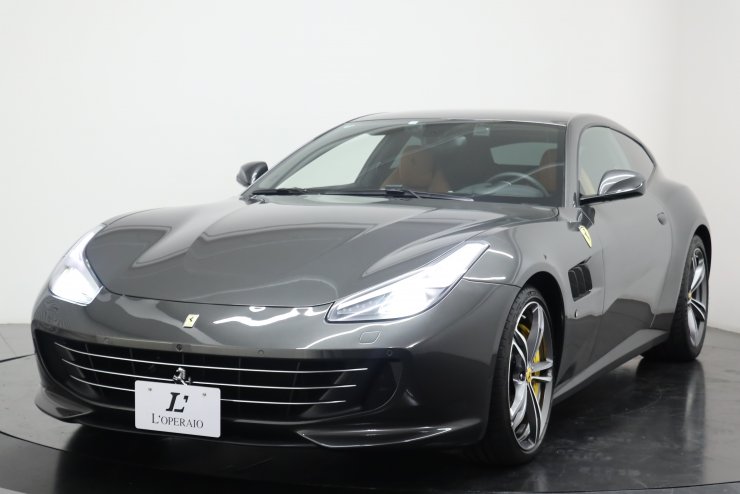 フェラーリ GTC4ルッソ V12 F1 DCT 正規ディーラー車