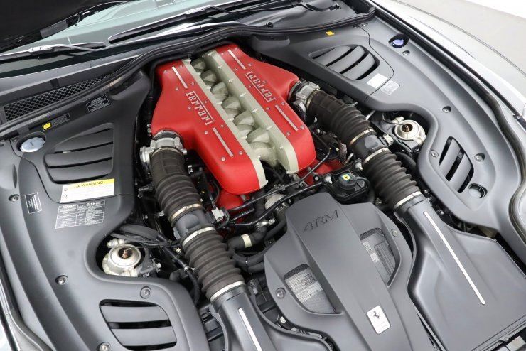 フェラーリ GTC4ルッソ V12 F1 DCT 正規ディーラー車 サスペンション