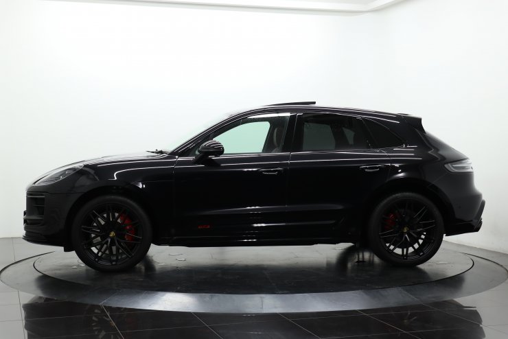 ポルシェ PORSCHE マカン Macan GTS FABSPEED マフラー装着