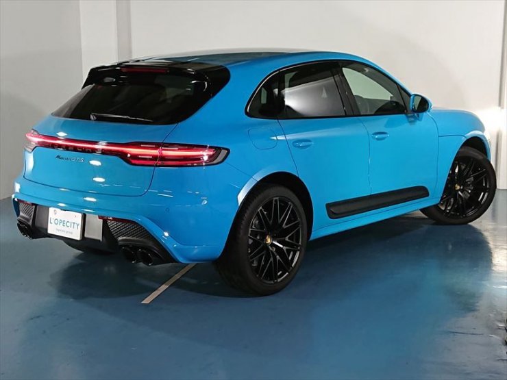 ポルシェ マカン GTS PDK 1オーナー 有償色マイアミブルー GTS