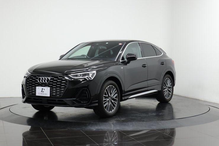 アウディ Q3スポーツバック 35 TFSI Sライン ベーシックPKG