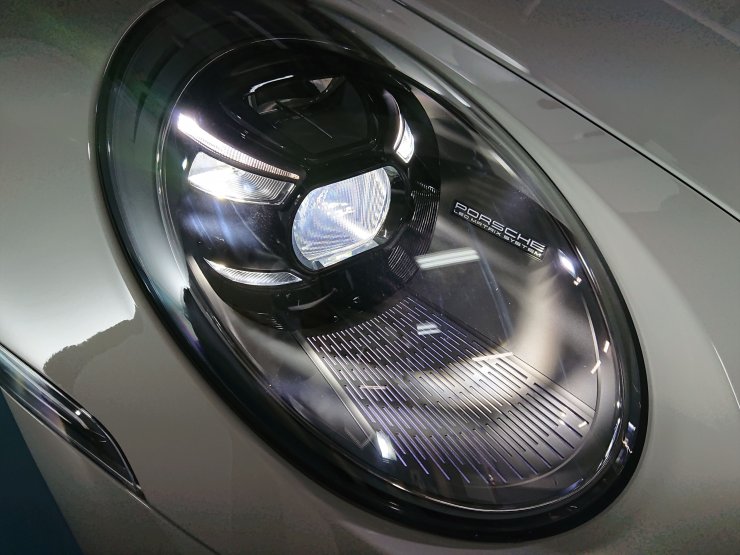 ポルシェ 911(Type992) Turbo S PDK OP総額約800万円 PCCB PASM