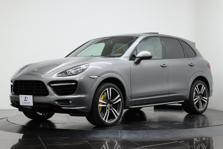 ポルシェ カイエン(Type958) Turbo Tip-S 左ハンドル エスプレッソ