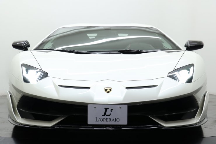 オトコの究極の夢は「ランボルギーニ」の2台持ちで叶います