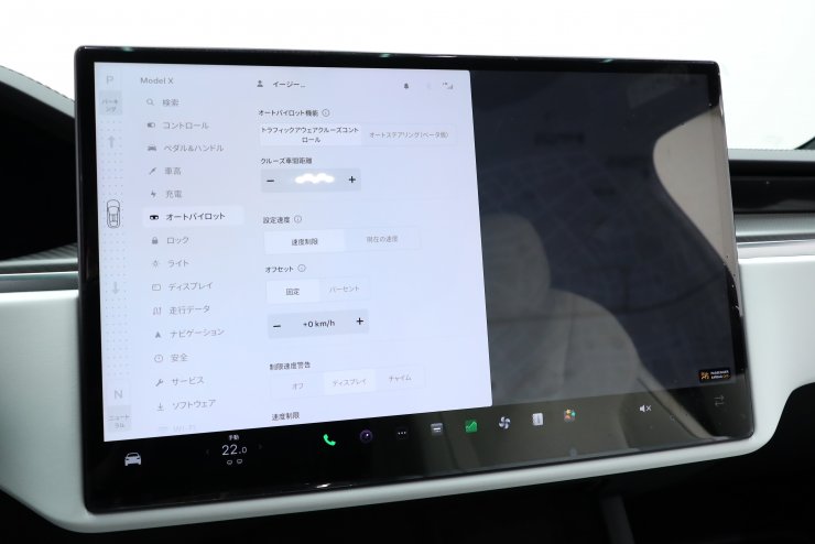 テスラ モデルX プラッド 左ハンドル 現行モデル 有償カラー ホワイト