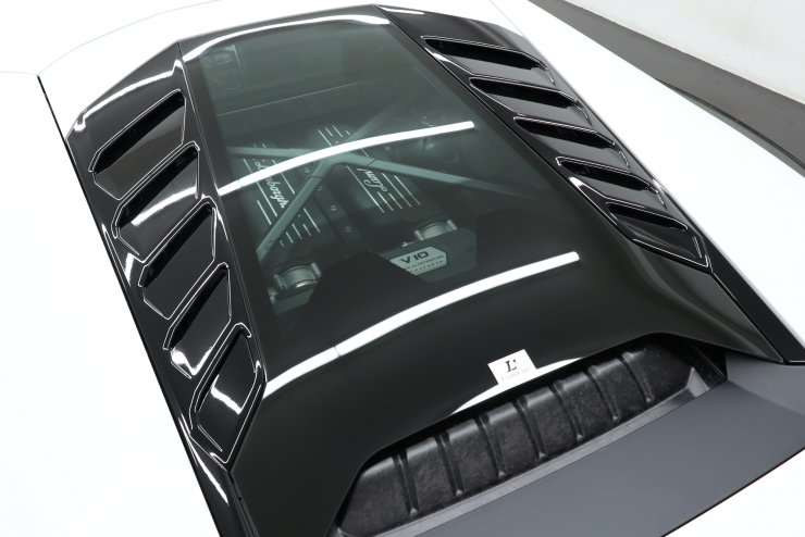 ランボルギーニ ウラカン LP580-2 正規ディーラー車 左ハンドル 純正19