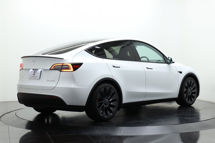 テスラ モデルY パフォーマンス 1オーナー フルセルフドライビング