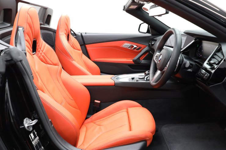 BMW Z4 M40i 1オーナー 後期モデル 有償カラー レッドレザー