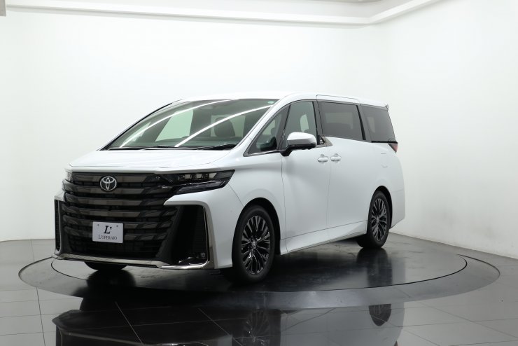 トヨタ ヴェルファイア ハイブリッド Zプレミア E-Four 走行20km未満 1