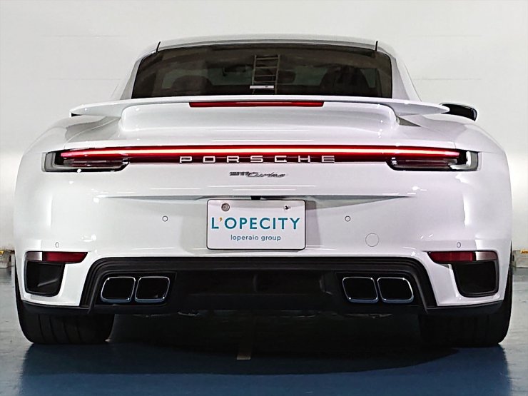 ポルシェ 911(Type992) ターボ PDK スポーツクロノPKG 純正20/21インチ
