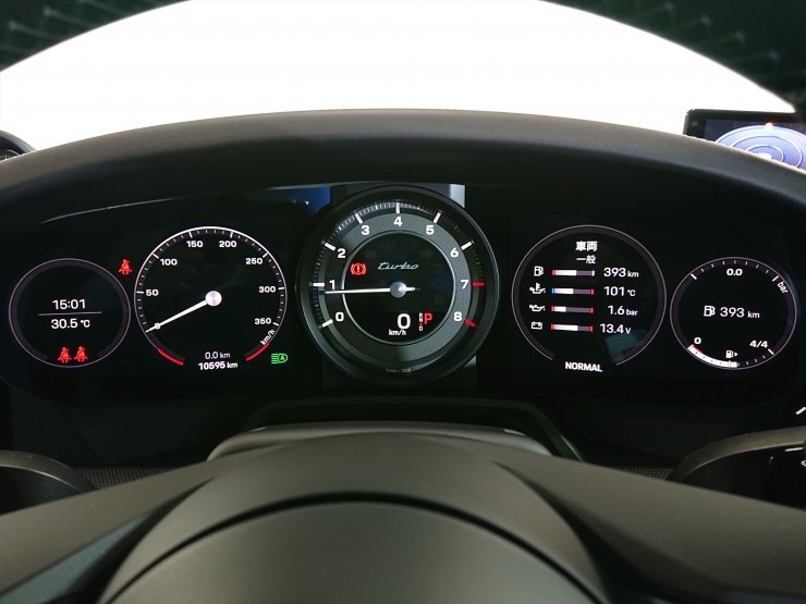 ポルシェ 911(Type992) ターボ PDK スポーツクロノPKG 純正20/21インチ