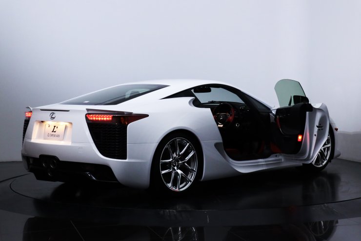 「最終値下げ中」LEXUS　LFA レクサス LFA 【SPECIAL STOCK】世界限定500台 1オーナー車 走行