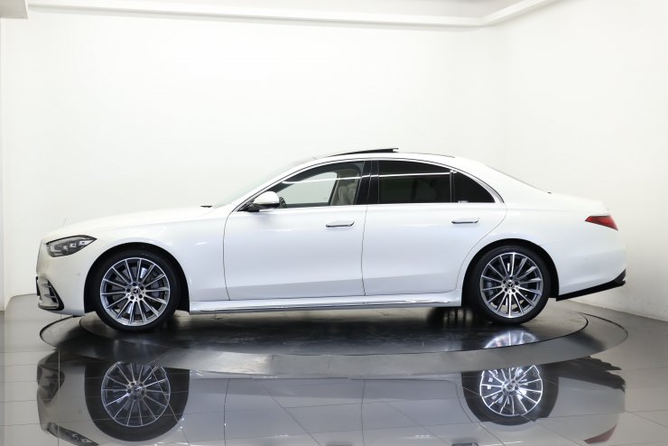 メルセデスベンツ Sクラス S400d 4MATIC AMGライン 左H 有償カラー