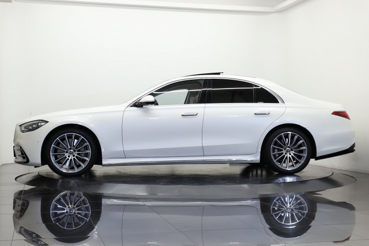 メルセデスベンツ Sクラス S400d 4MATIC AMGライン 左H 有償カラー