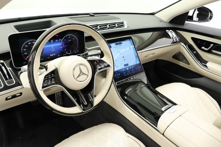 メルセデスベンツ Sクラス S400d 4MATIC AMGライン 左H 有償カラー