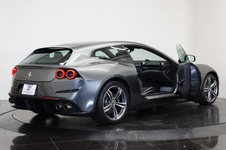 フェラーリ GTC4ルッソ V12 F1 DCT 左H Fリフト カーボンLED