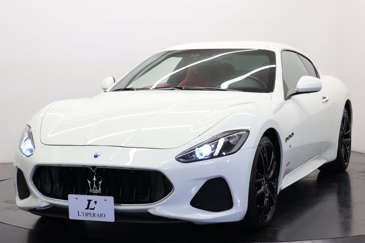 マセラティ グラントゥーリズモ 20インチ4本 マセラティ グラントゥーリズモ スポーツ 後期モデル 左H 純正20