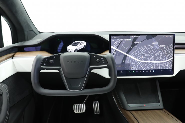 テスラ モデルX 現行モデル 白×黒革 7シート フルセルフドライビング