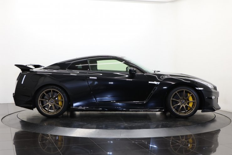 日産 GT-R Premium edition T-spec 1オーナー 特別仕様車 カーボン