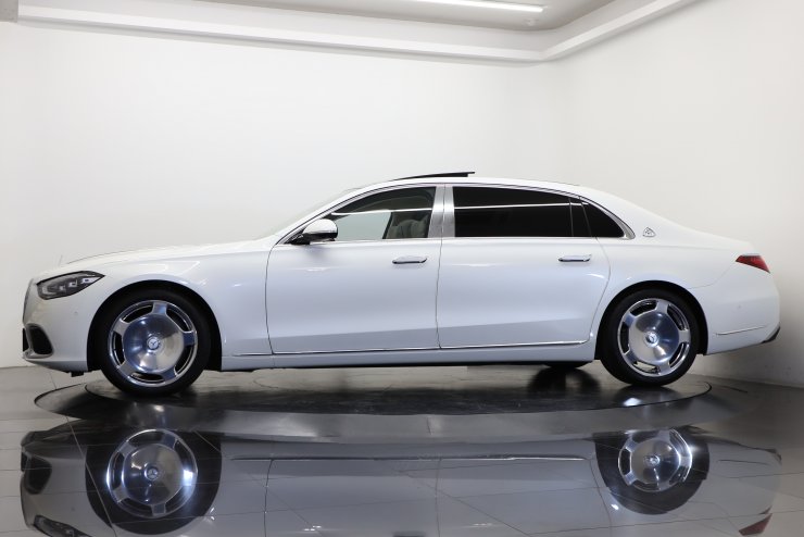 メルセデスベンツ マイバッハ S580 4マチック 左ハンドル ダイヤモンド