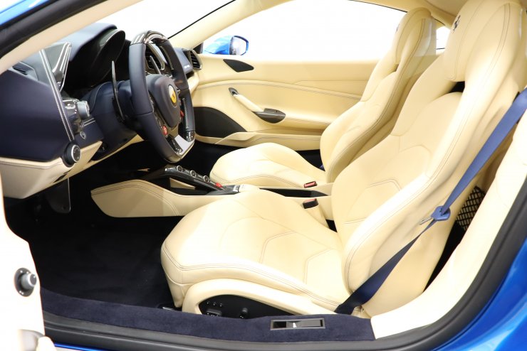 【限定特価】 フェラーリ 488 サスペンションリフター 正規ディーラー車 GTB ミニカー