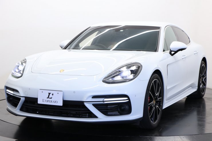 ポルシェ パナメーラ Turbo PDK ブラウン×ブラックレザー スポーツ