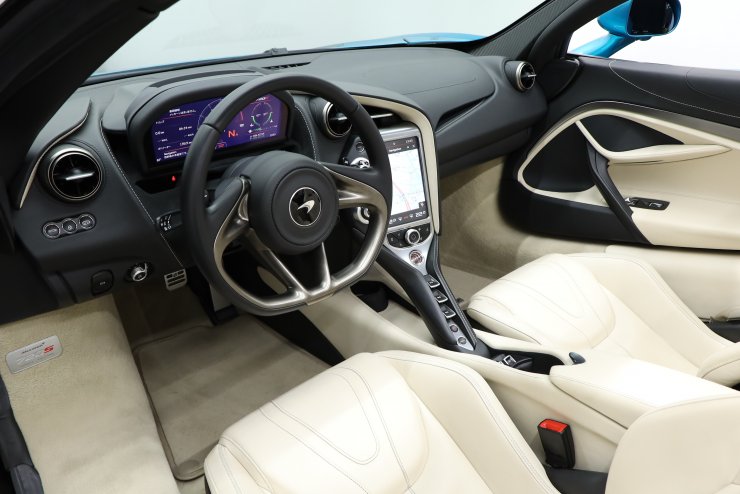 マクラーレン 720S Spider luxury スペシャルカラー エレクトロミック