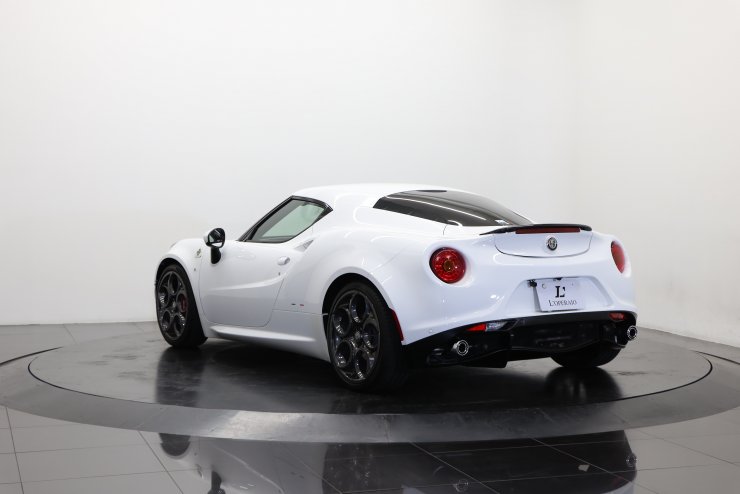 アルファロメオ 4C 1オーナー 最終モデル スポーツパッケージ 18/19