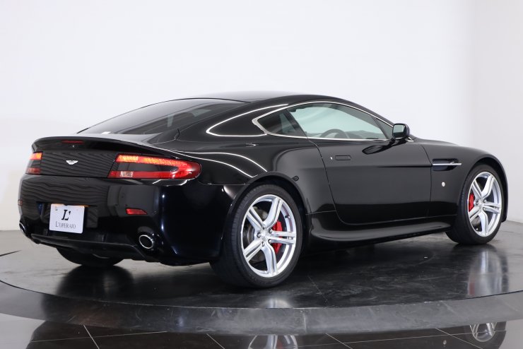 アストンマーティン V8 ヴァンテージ 4.7 Sportshift 正規ディーラー車