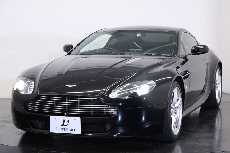 アストンマーティン V8 ヴァンテージ 4.7 Sportshift 正規ディーラー車