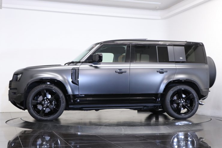 ランドローバー ディフェンダー 110 CARPATHIAN EDITION V8 限定100台