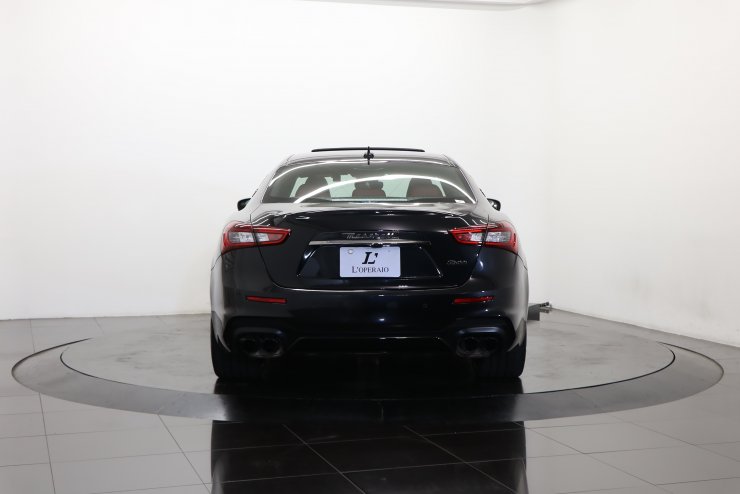 マセラティ ギブリ Gransports 有償色 21インチティターノダーク