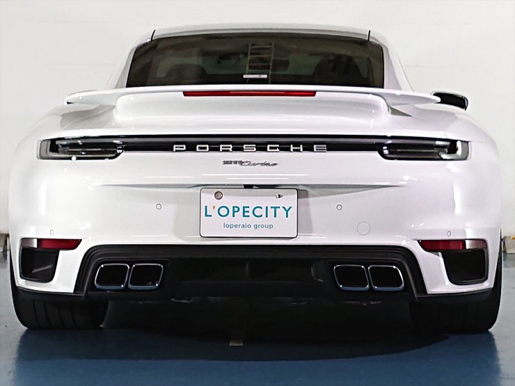 ポルシェ 911(Type992) ターボ PDK スポーツクロノPKG 純正20/21インチ