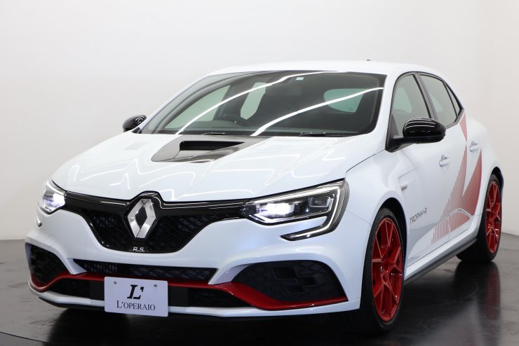 ルノー メガーヌ RS トロフィーR カーボンセラミックパック 1オーナー