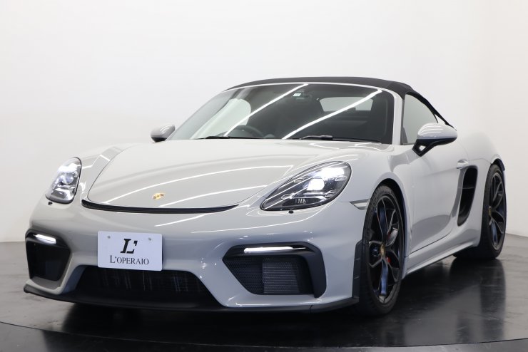 ポルシェ 718 Spyder 6MT 有償カラー ブラック幌 ブラック×レッド