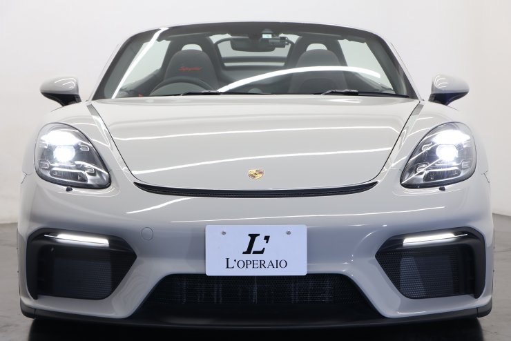 ポルシェ 718 Spyder 6MT 有償カラー ブラック幌 ブラック×レッド