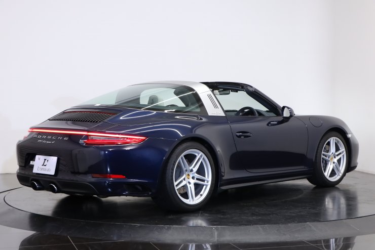 ダークルピア　ホイル　9枚　中古　値下げバラ売り不可 ポルシェ 911(Type991) タルガ4 PDK 有償カラー クレヨン×紺革