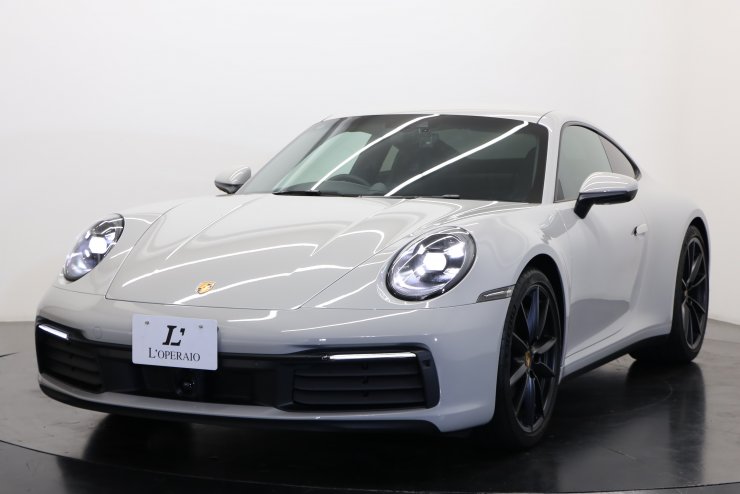 ポルシェ 911(Type992) カレラ PDK 1オーナー 有償色：クレヨン