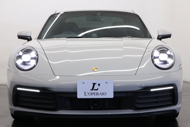 ポルシェ 911(Type992) カレラ PDK 1オーナー 有償色：クレヨン