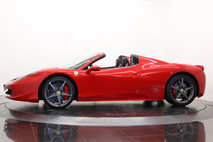 フェラーリ 458 スパイダー F1 DCT 1オーナー 左ハンドル 20